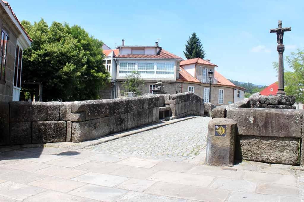 Отель A Casa Do Latoneiro Кальдас-де-Рейес Экстерьер фото
